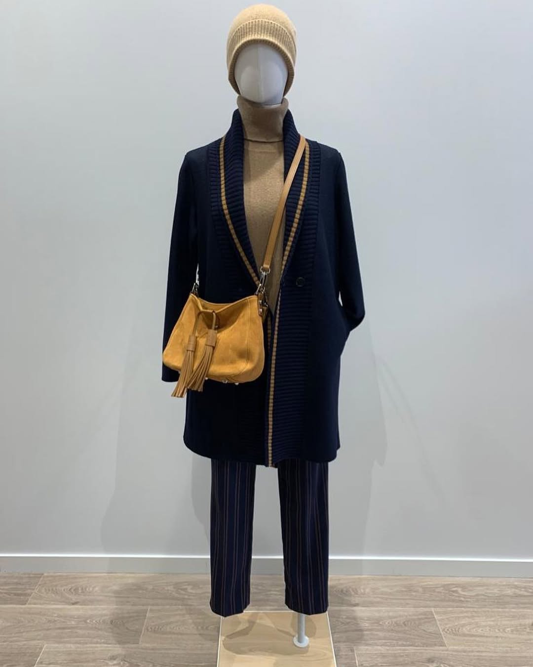 Look marine Anahita