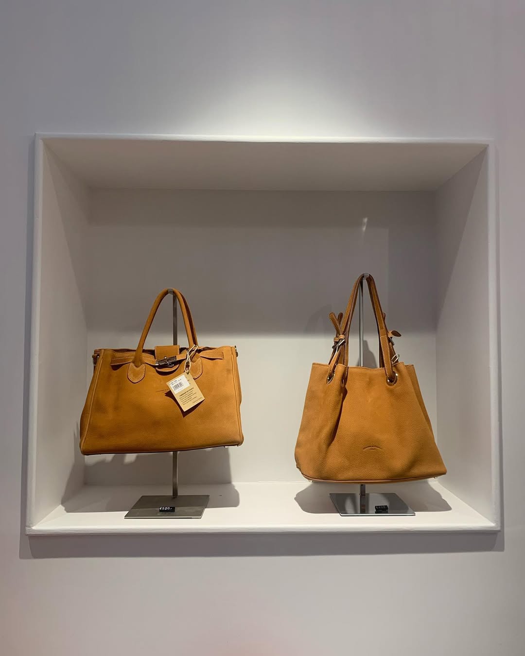 Sacs camel Anahita
